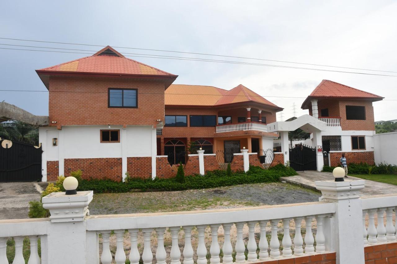 Odo So Royal Hotel Akosombo Exterior photo